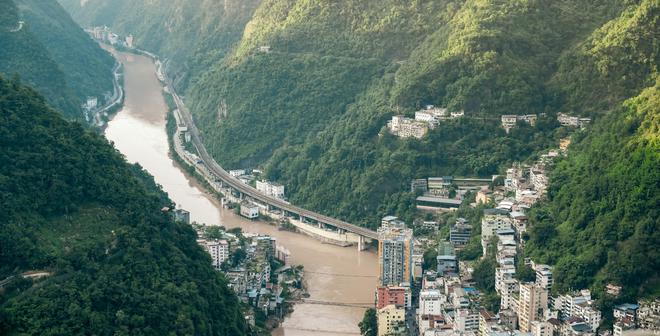 一线城市”生活松弛人均自来熟冰球突破豪华版中国最不卷的“(图8)